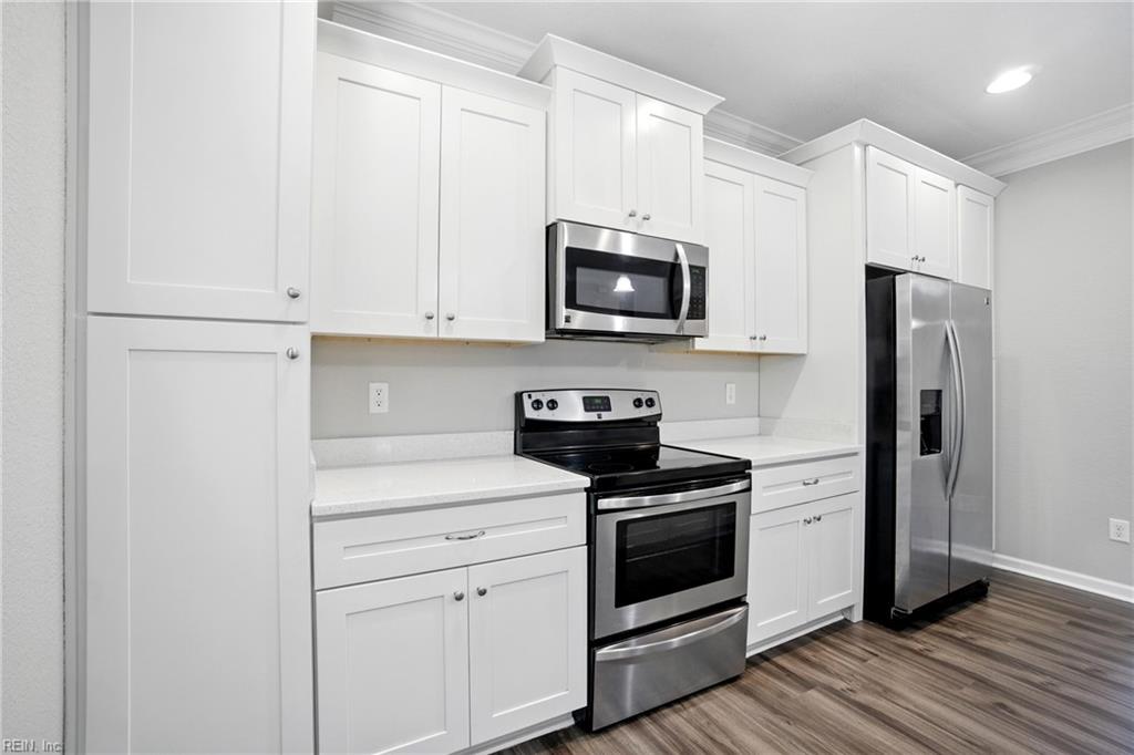 9314 1st View ST