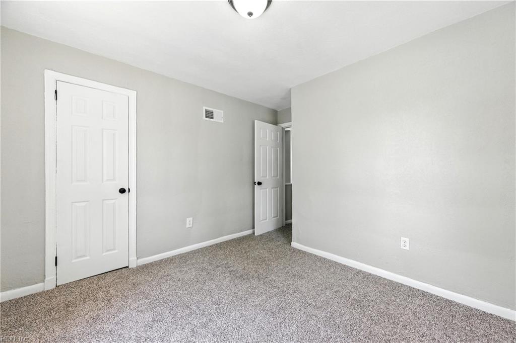 1605 Rolfe Pl PL
