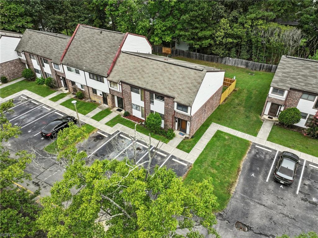 121 Windsor Pines WAY J