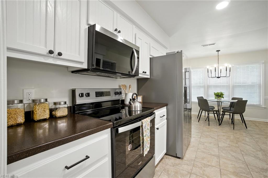 1148 Warner Hall DR