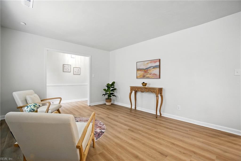 1148 Warner Hall DR