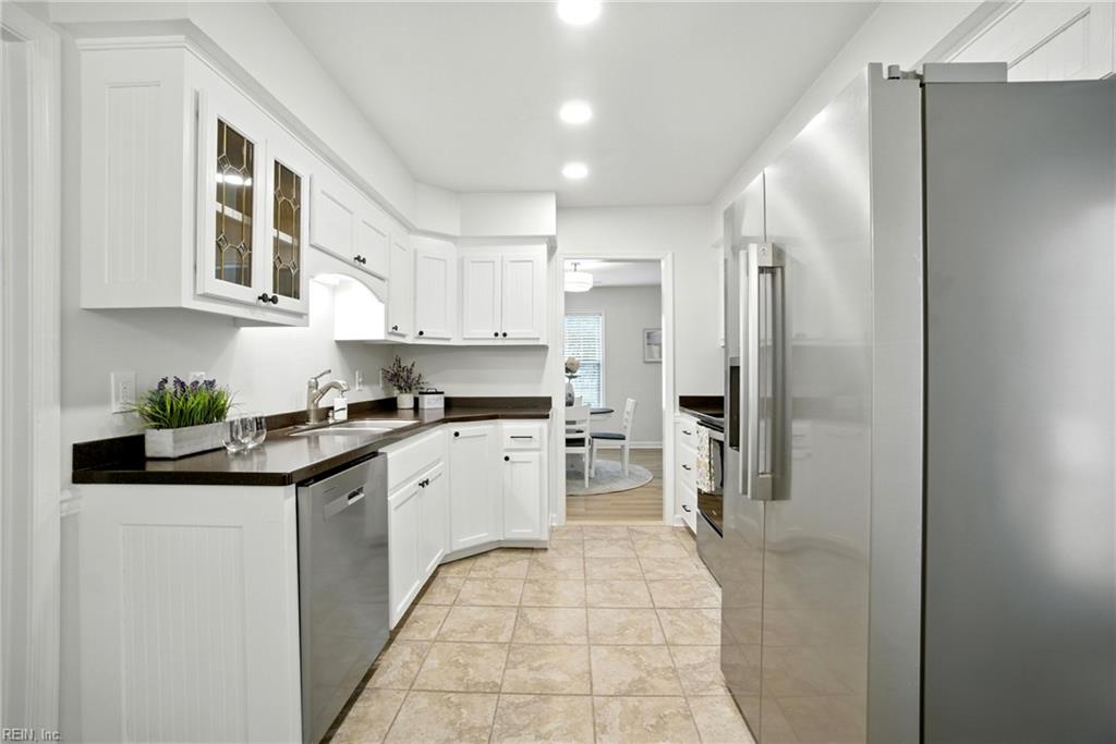 1148 Warner Hall DR