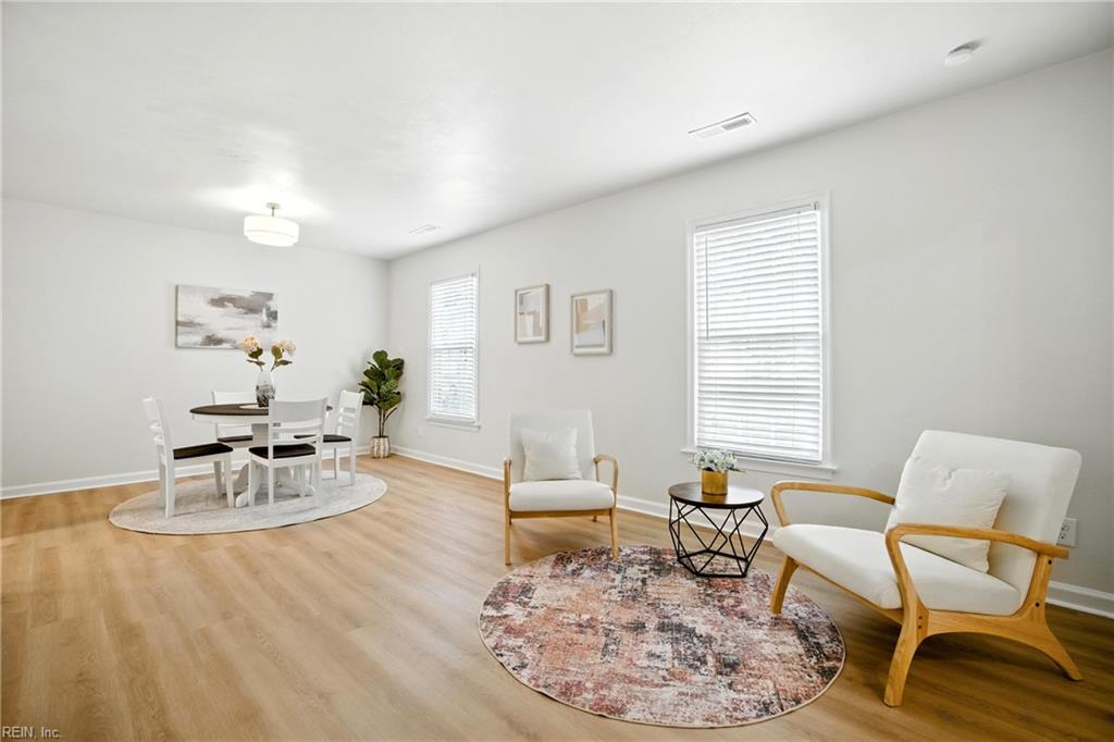 1148 Warner Hall DR