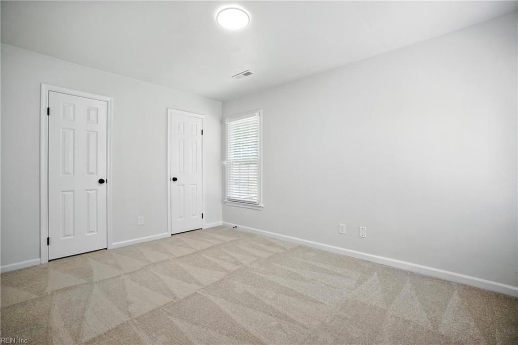 1148 Warner Hall DR
