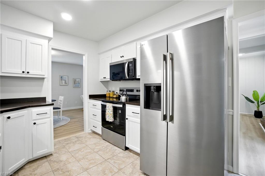1148 Warner Hall DR