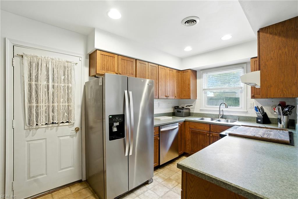 237 Stubbs DR