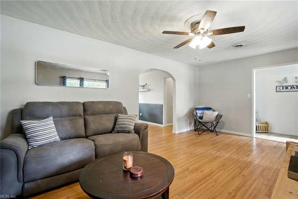 237 Stubbs DR