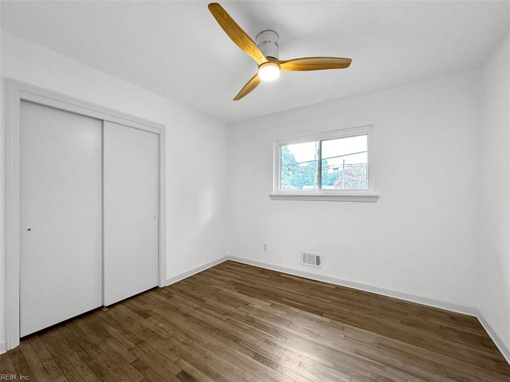 805 Woodstock RD