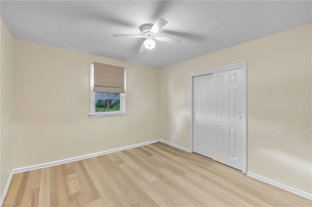 5924 Woodstock CT