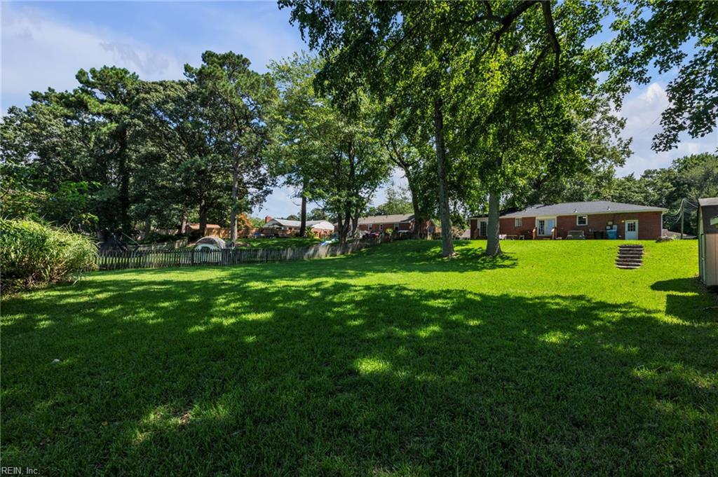 5924 Woodstock CT