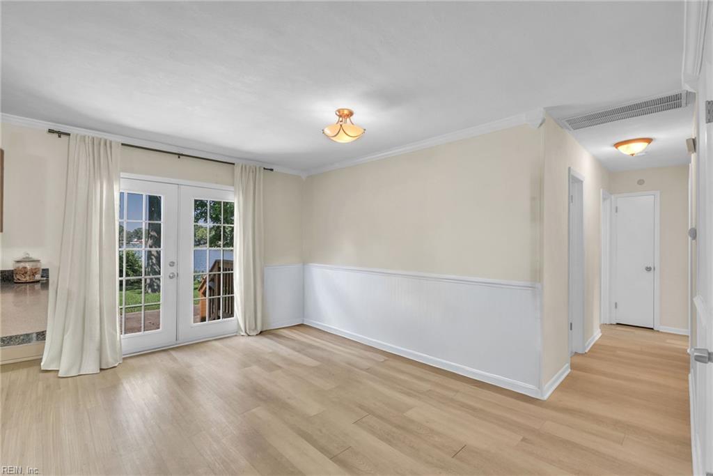 5924 Woodstock CT
