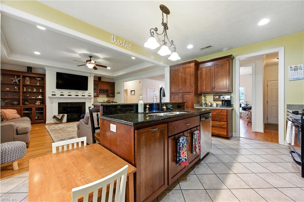 15138 Batiste CT