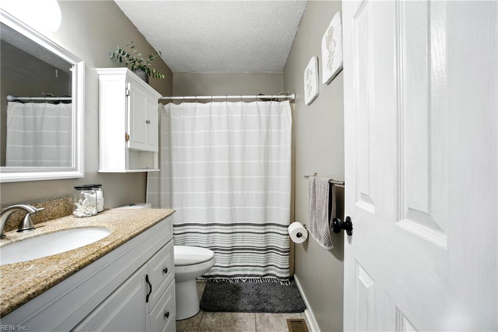 5392 Chatham Lake DR