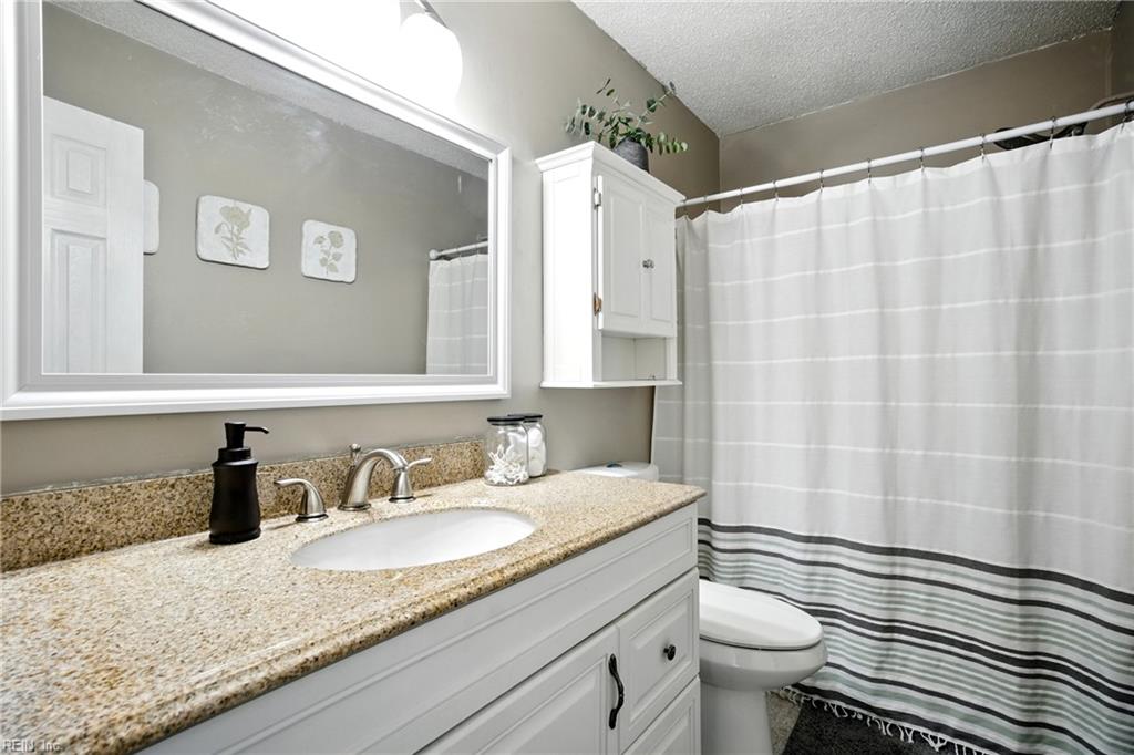 5392 Chatham Lake DR