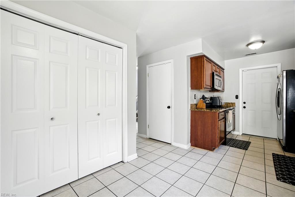 5392 Chatham Lake DR