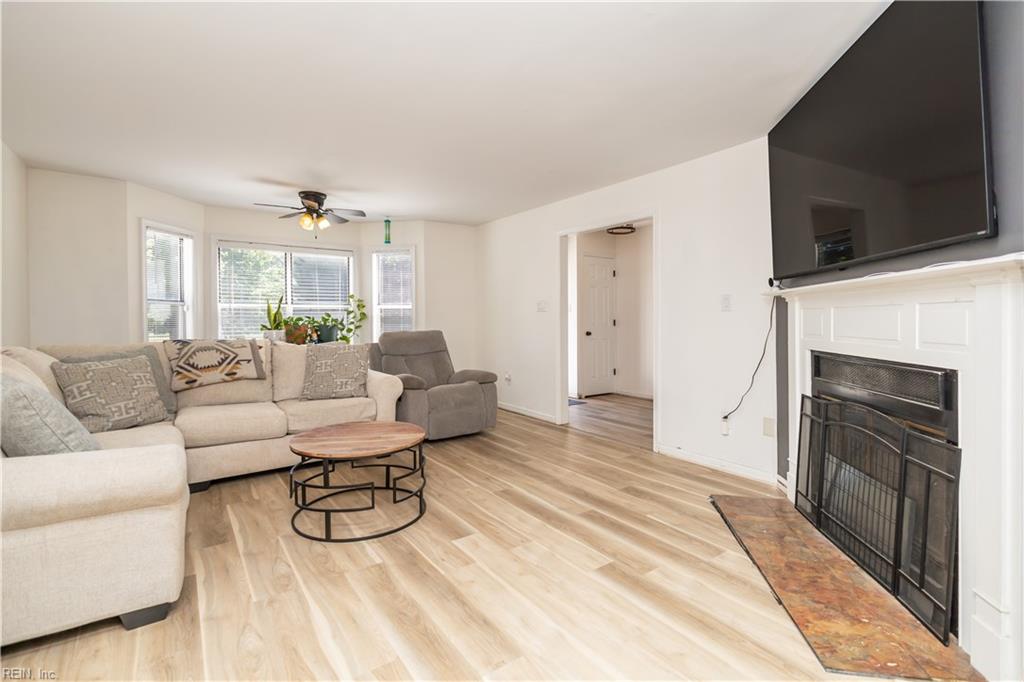 17 Palmerston DR