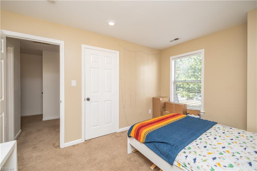 17 Palmerston DR