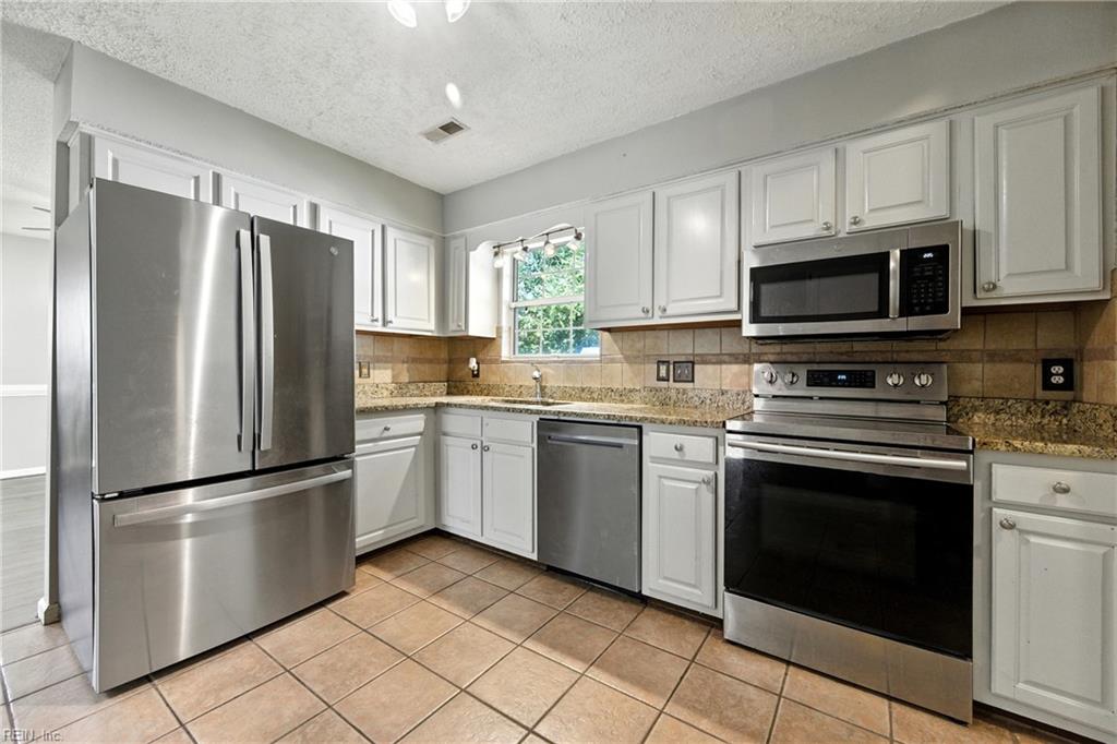 7288 Abraham CT
