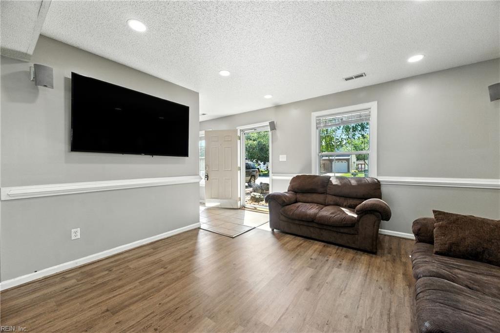 7288 Abraham CT
