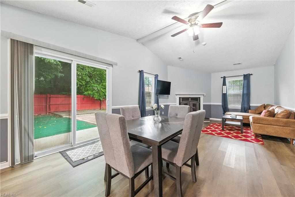 75 Sanlun Lakes DR