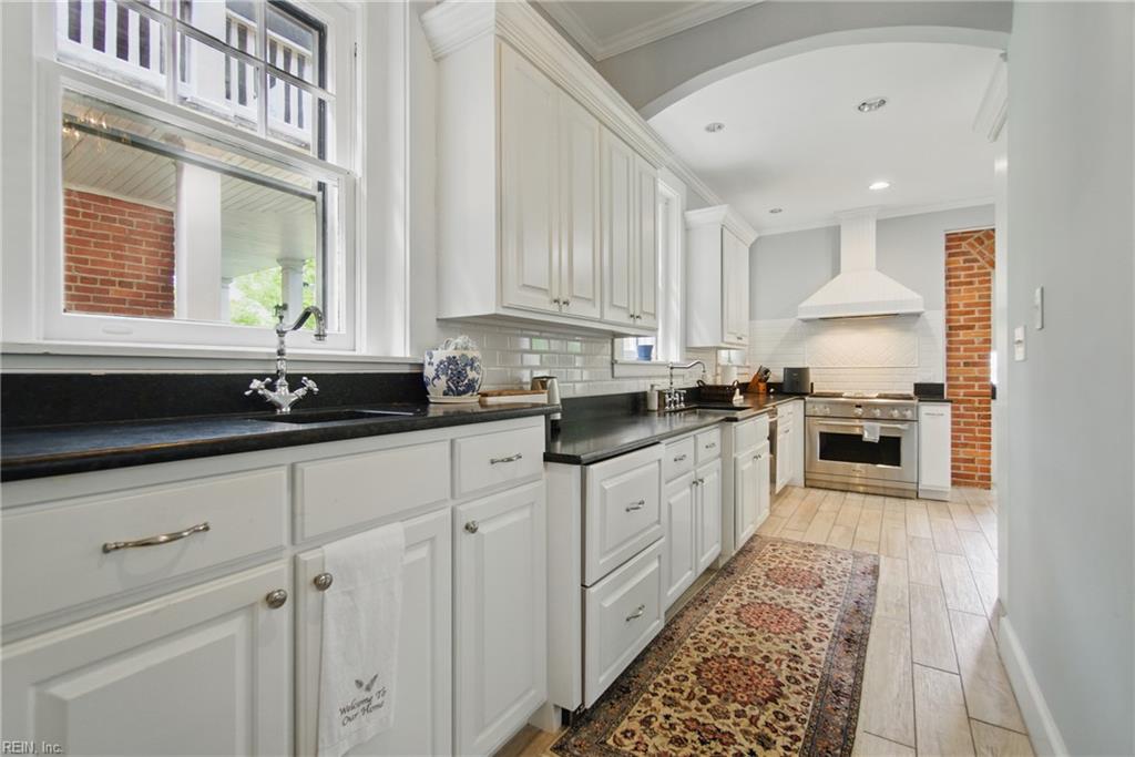 522 Mowbray ARCH