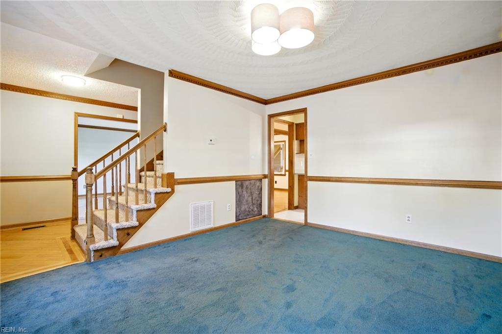 539 Currituck DR