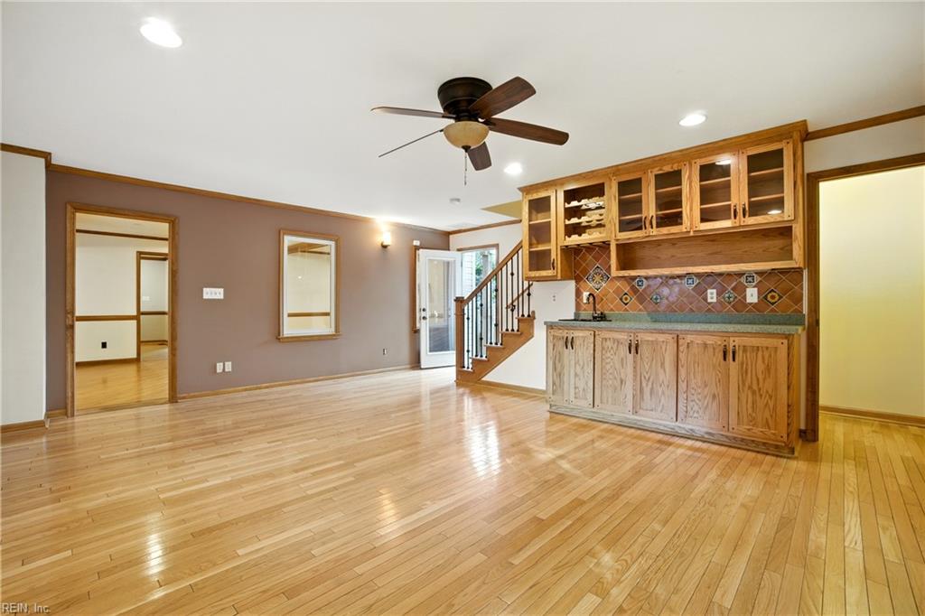 539 Currituck DR