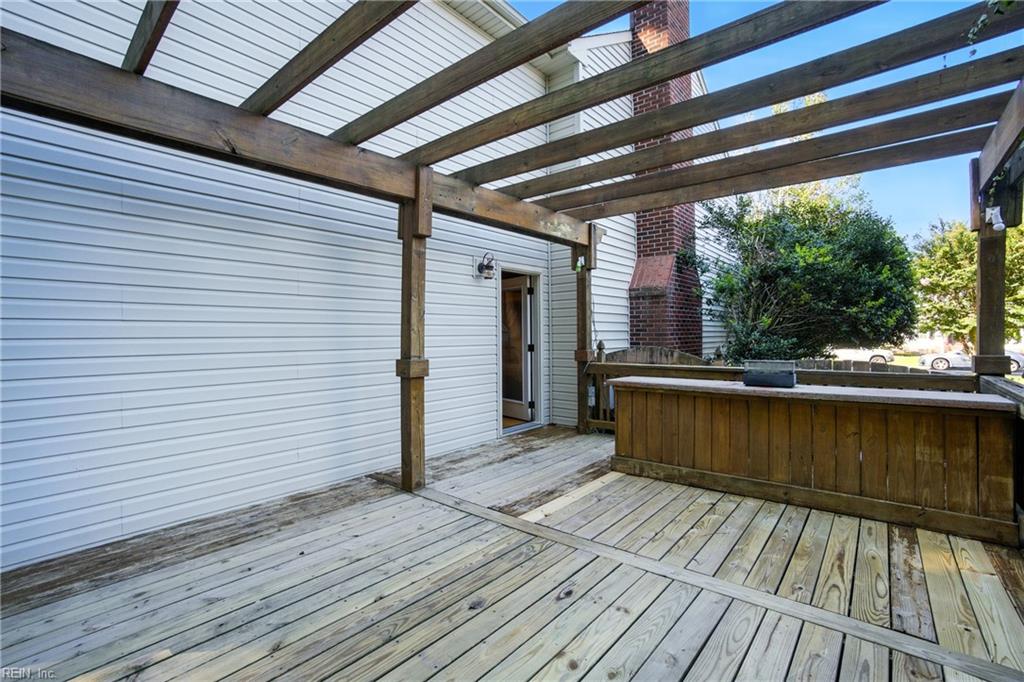 539 Currituck DR