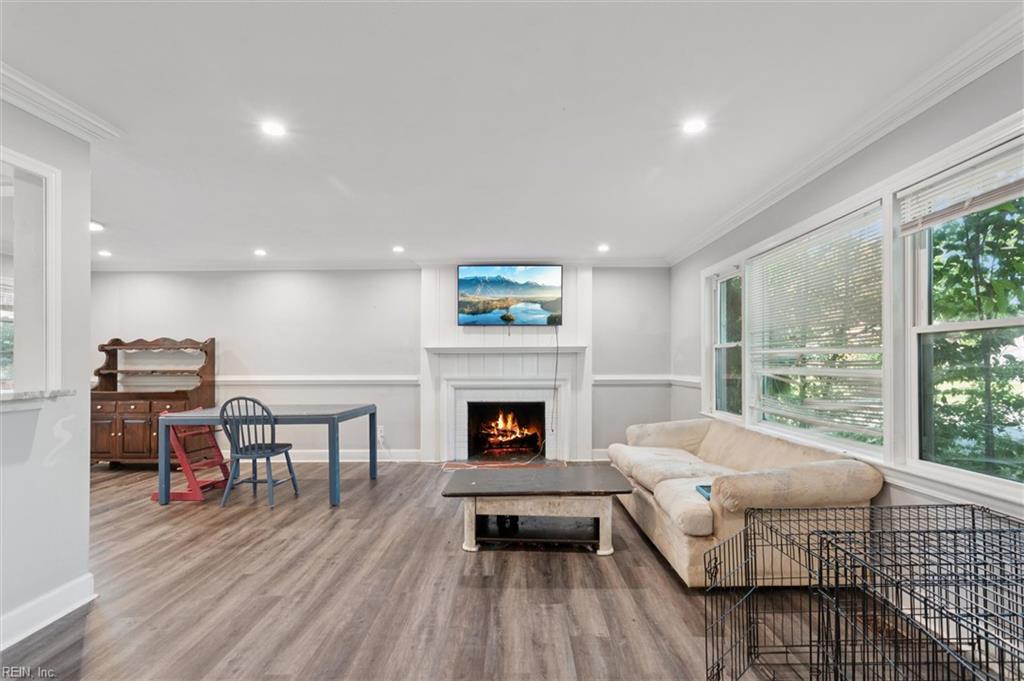 18 Brookfield DR