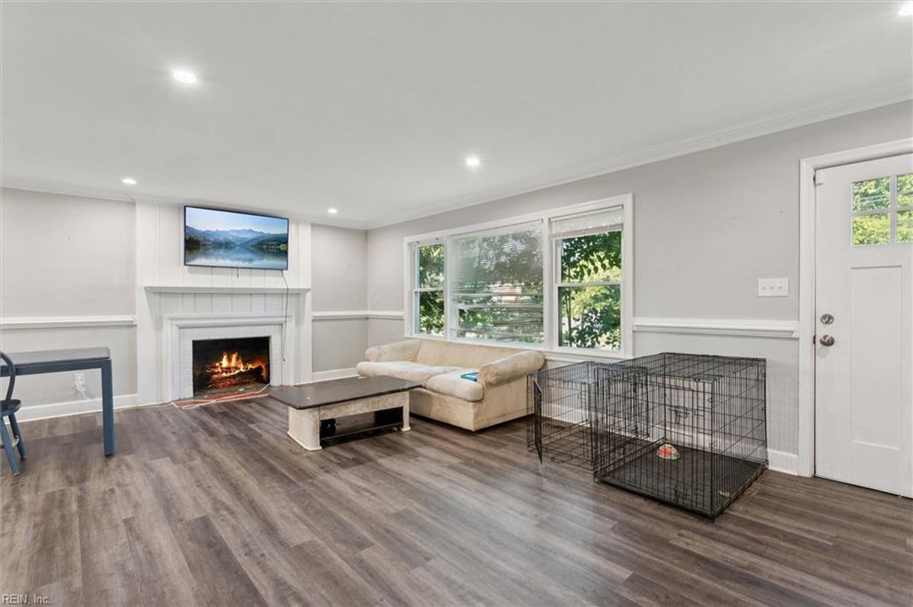 18 Brookfield DR