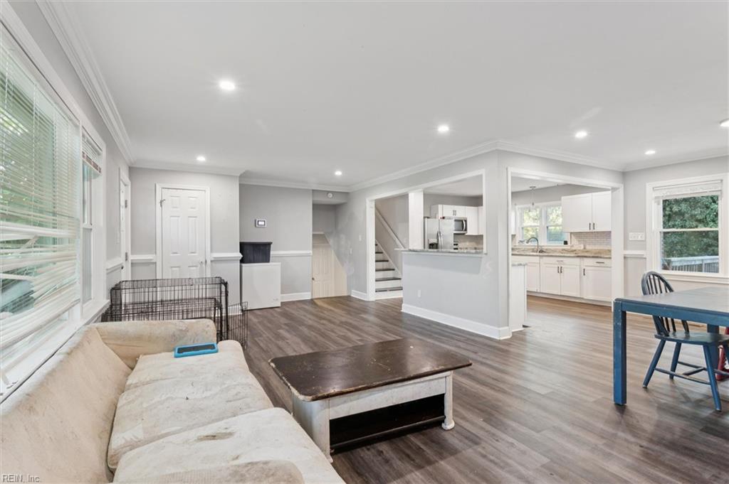 18 Brookfield DR