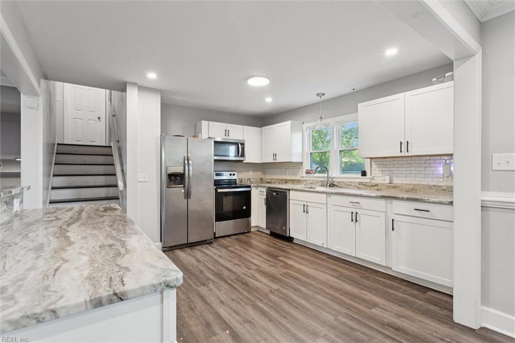 18 Brookfield DR