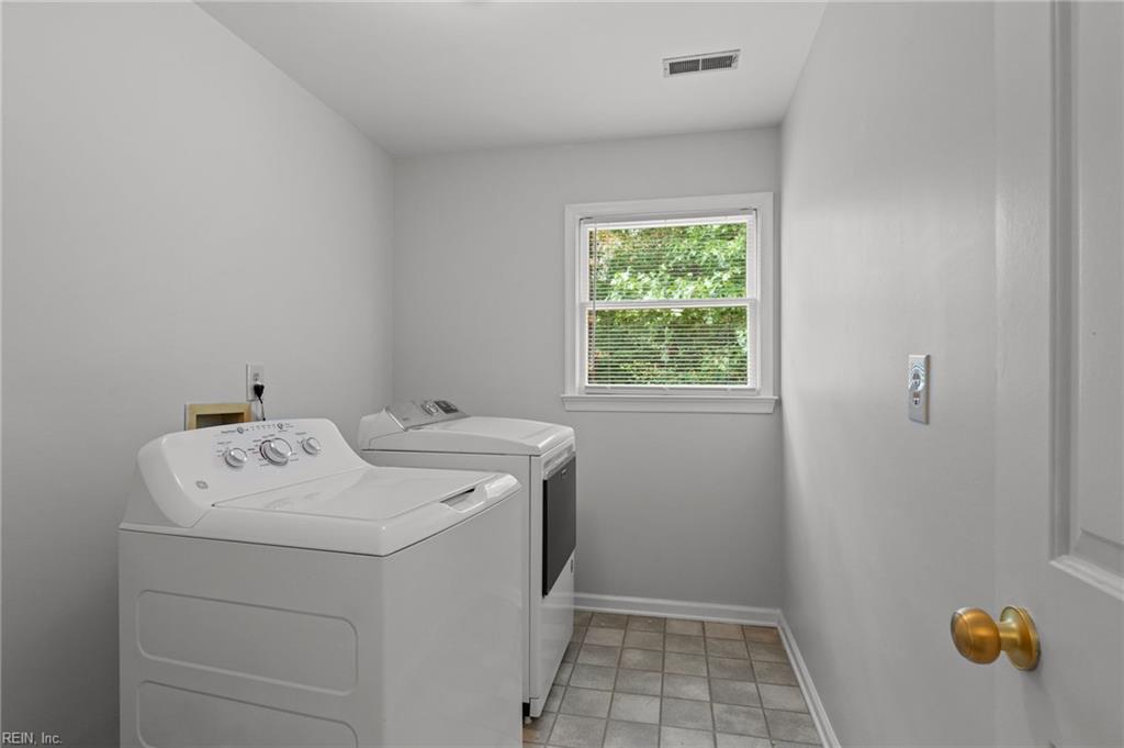 3305 Running Cedar WAY