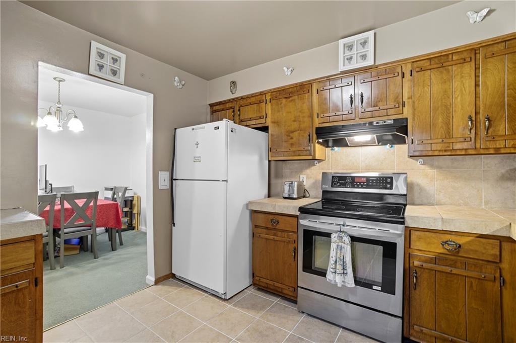 417 W Little Creek RD