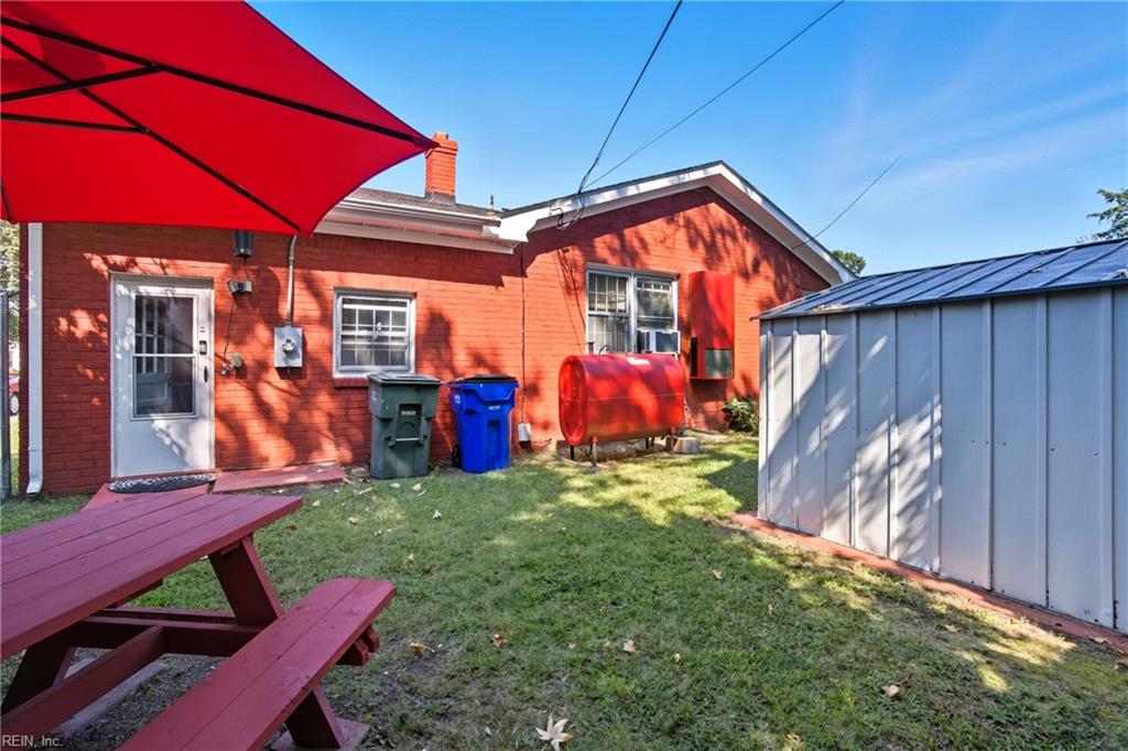 417 W Little Creek RD