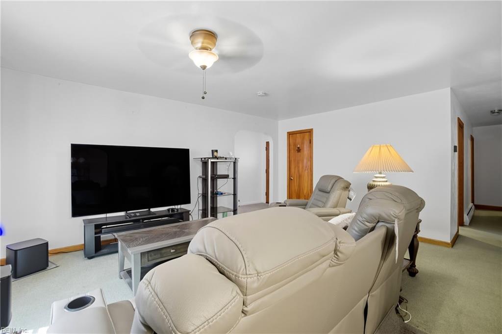 417 W Little Creek RD