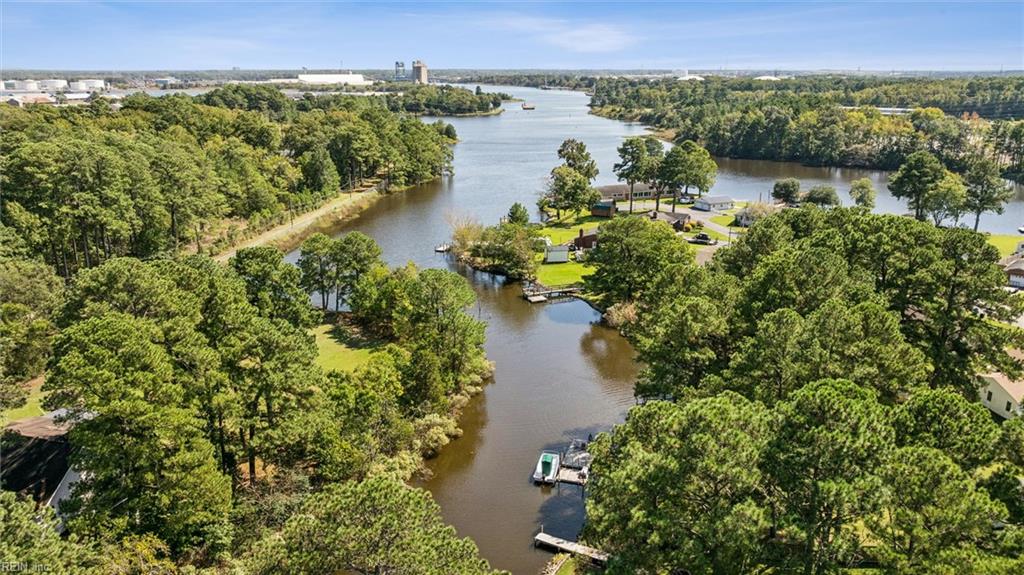 1241 N River DR