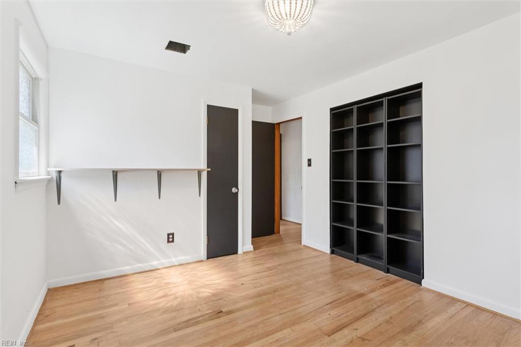 1241 N River DR