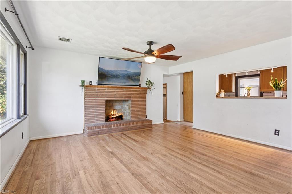1241 N River DR