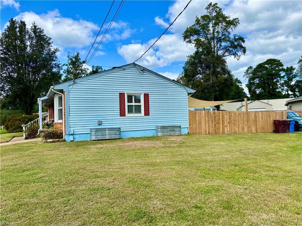 2700 Hoyt DR