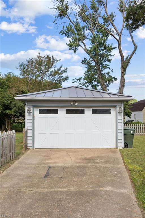 118 Raymond DR