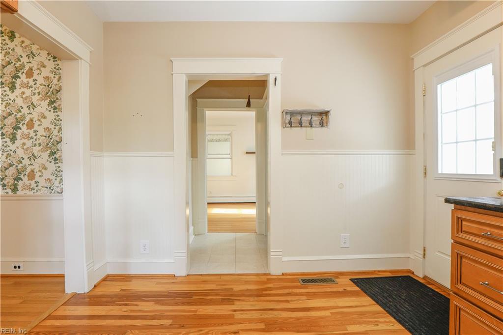 19041 Eltham RD