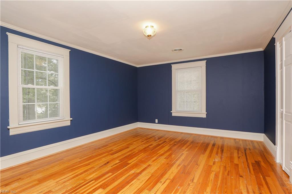 19041 Eltham RD