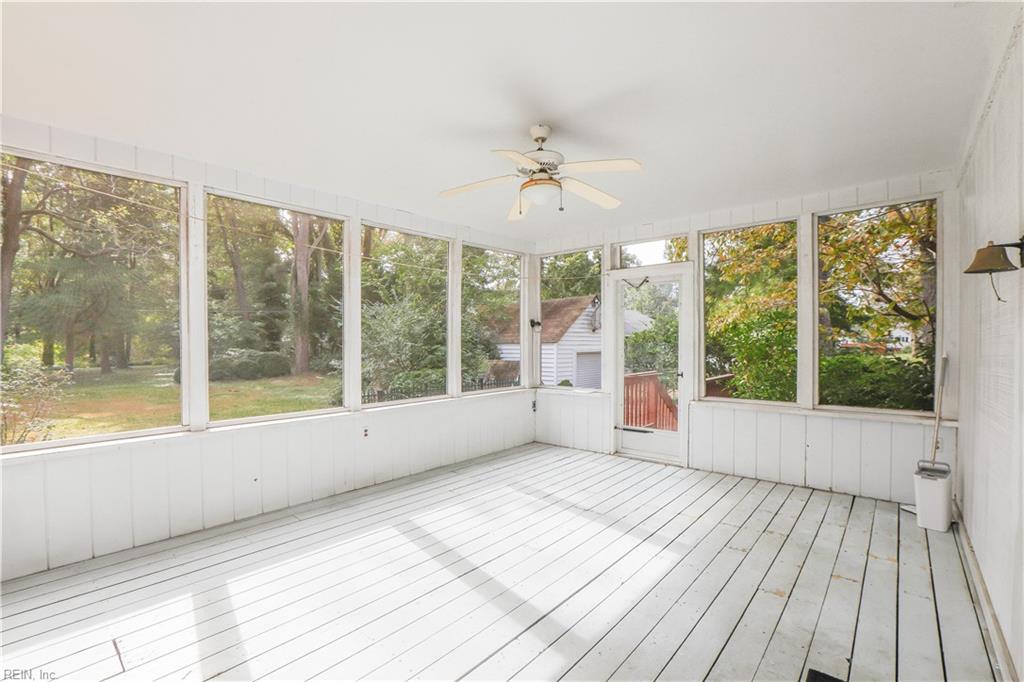 19041 Eltham RD