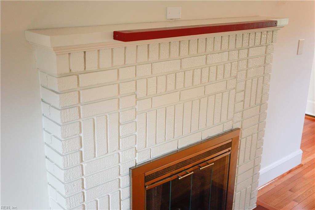 19041 Eltham RD