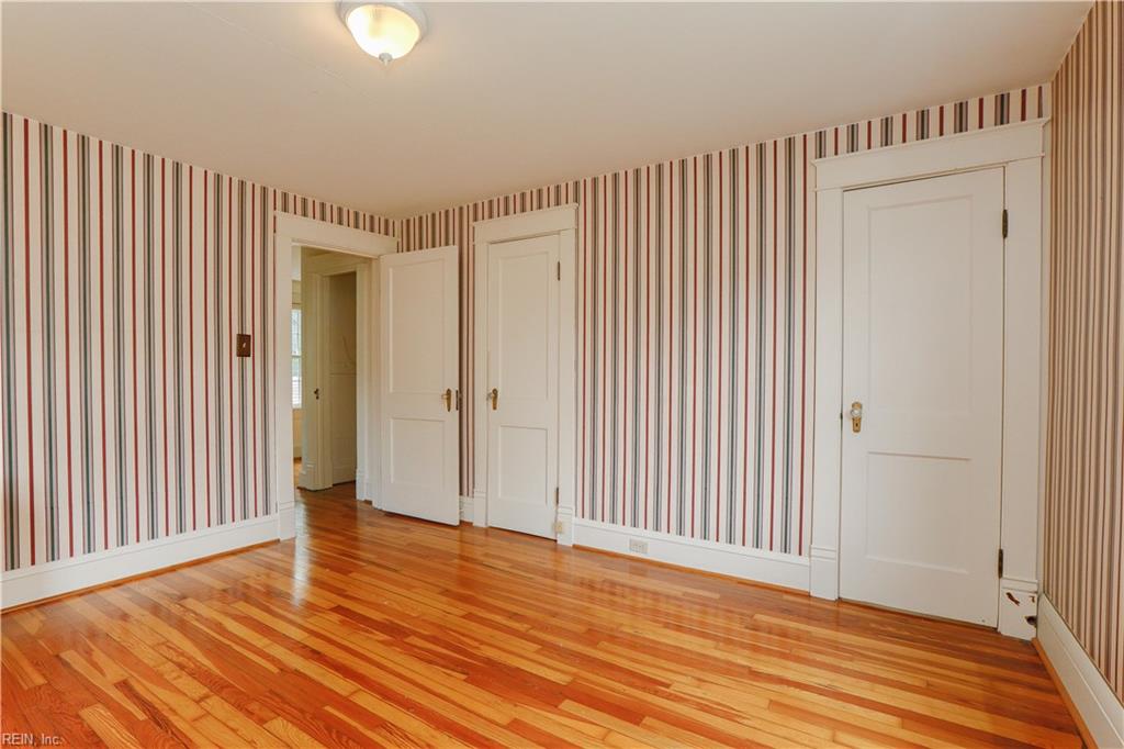 19041 Eltham RD
