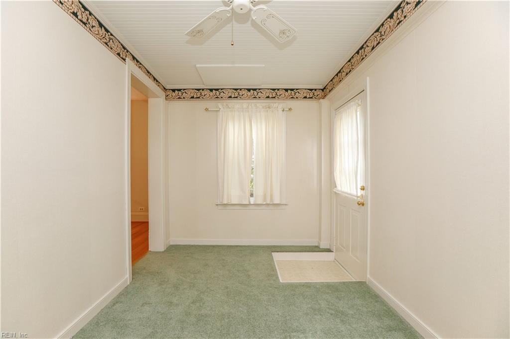 19041 Eltham RD