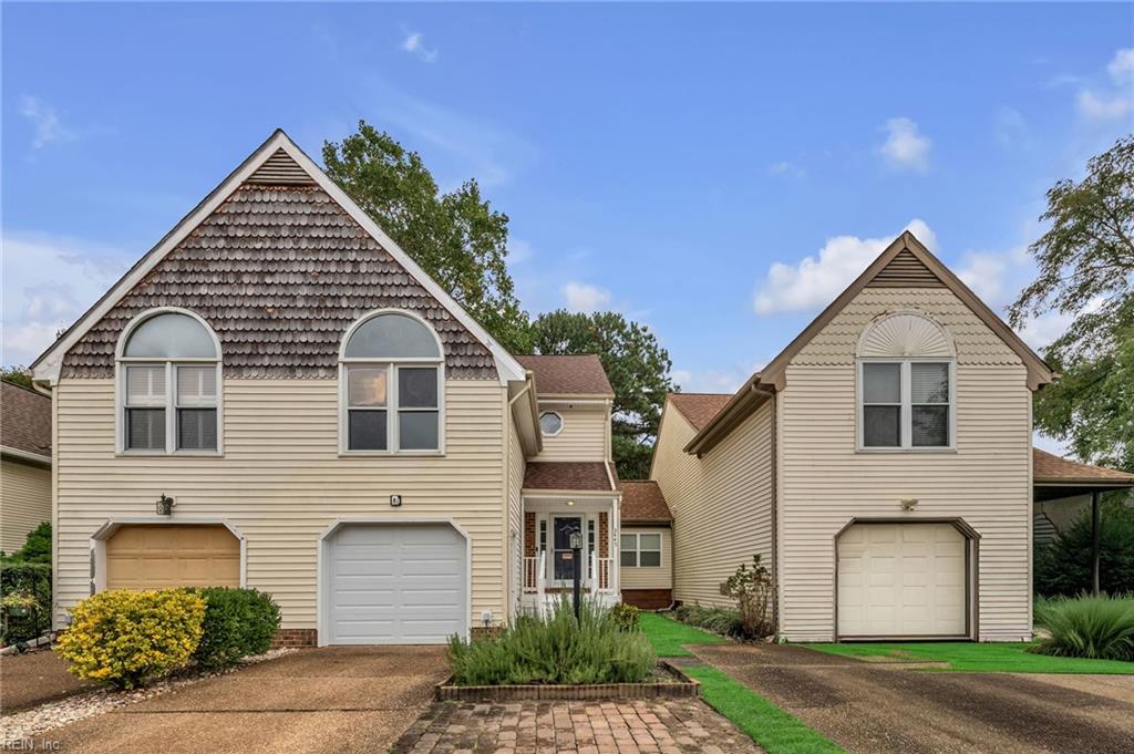 3445 Cricket Hollow LN