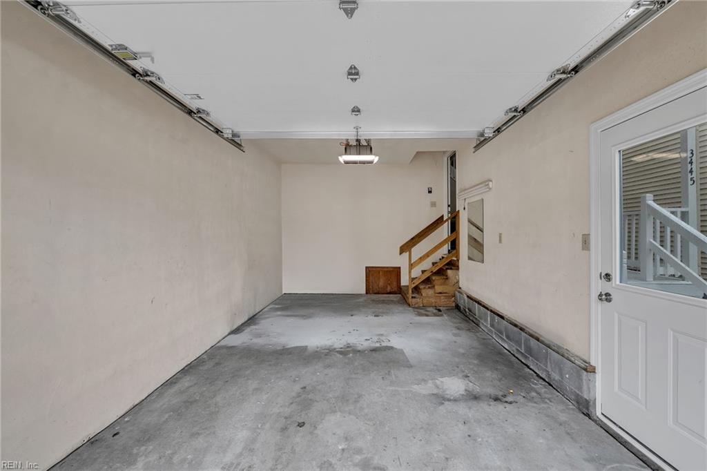 3445 Cricket Hollow LN