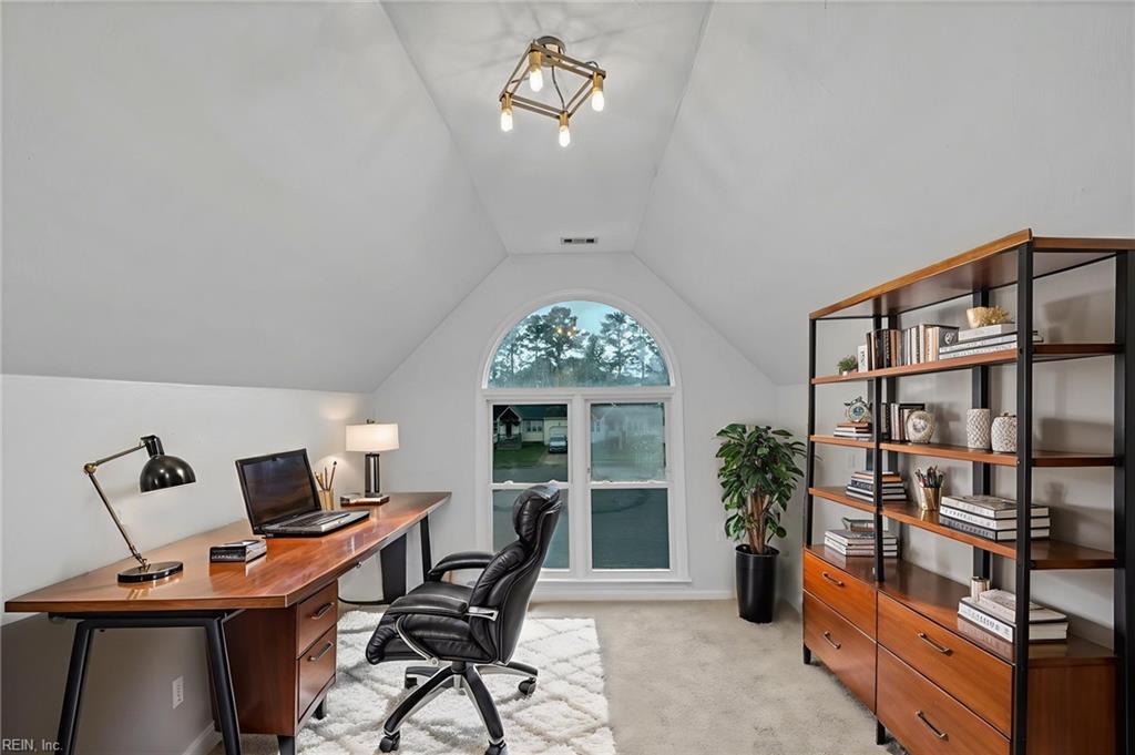 3445 Cricket Hollow LN